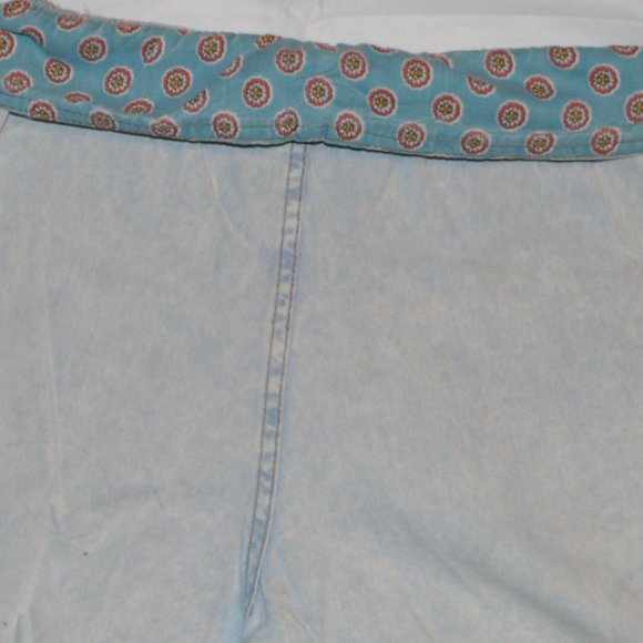 Vintage BONGO High-Waisted Mom Fold Jean Shorts - Picture 5 of 10